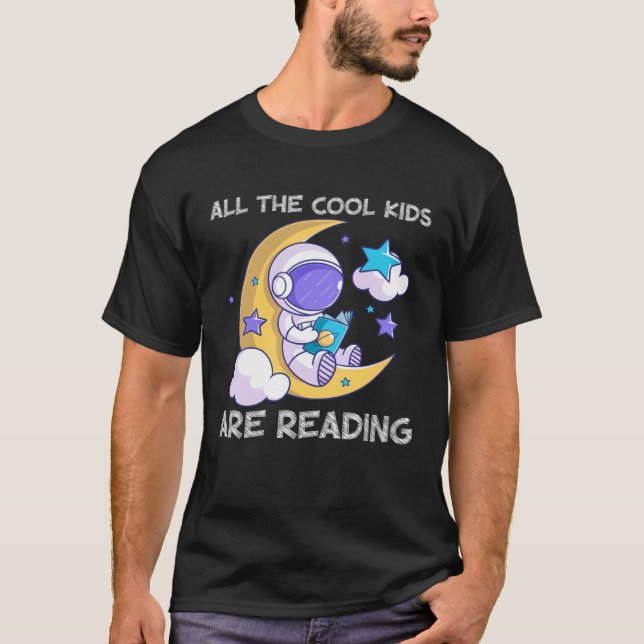 T-shirt All the Cool Kids Are Reading Book and Reading (Devant)