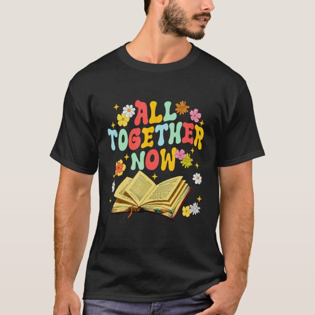 T-shirt All Together Now Summer Reading 2023 Groovy  Book  (Devant)