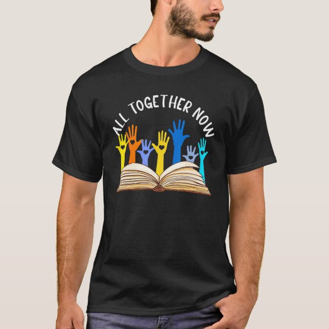 T-shirt All Together Now Summer Reading 2023 Hand Up Book  (Devant)