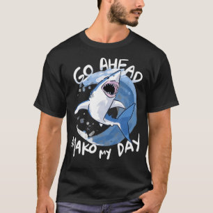 T-shirt Aller devant Mako Ma journée Funny Shark