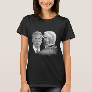 T-shirt Allons Brandon Trump Écrit Sur Bidens Forehead :