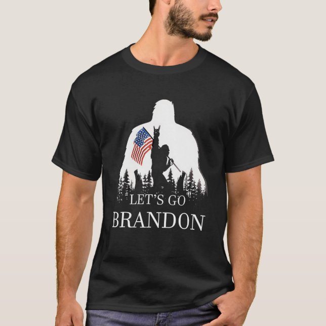 T-shirt Allons voir Brandon US Drapeau Bigfoot (Devant)