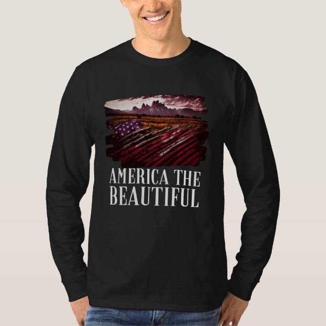 T-shirt America Beautiful Mountains Purple Patriotic Decor (Devant)