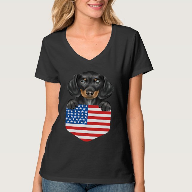 T-shirt America Flag Black Dachshund Dog In Pocket (Devant)