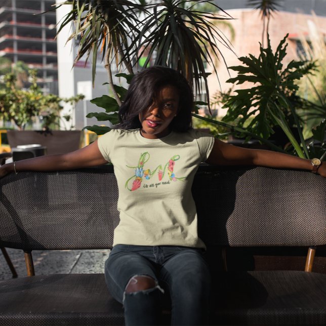 T-shirt Amour Fleurs Tout Ce Dont Vous Avez Besoin (Créateur téléchargé)