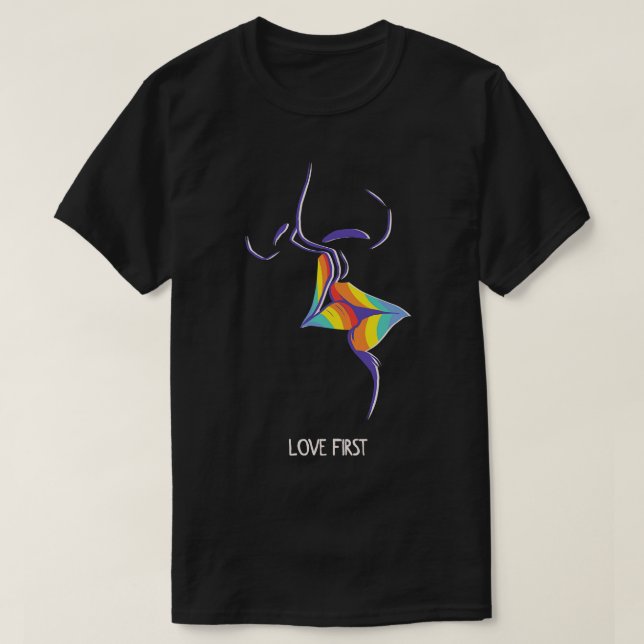 T-shirt Amour Premier arc-en-ciel embrasse les lèvres (Design devant)