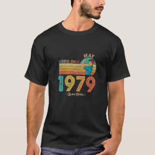 T-shirt Amusant 43E Anniversaire Mai 1979 Légende Depuis 