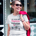 T-shirt Amusant 60 Going a On Sweet sixteen Cow Cartoon<br><div class="desc">Vous êtes aussi jeune que vous le ressentez et ce design amusant montre l'âge n'a pas de limites avec le motif du coeur amusant typographie décalée 60 aller En Sweet sixteen en noir et rose avec un mignon dessin animé de vache dansante et motifs floraux et papillons, </div>