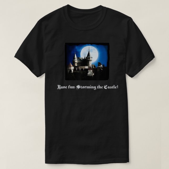 T-shirt Amusez-Vous À Tourner Le Château Tee (Design devant)