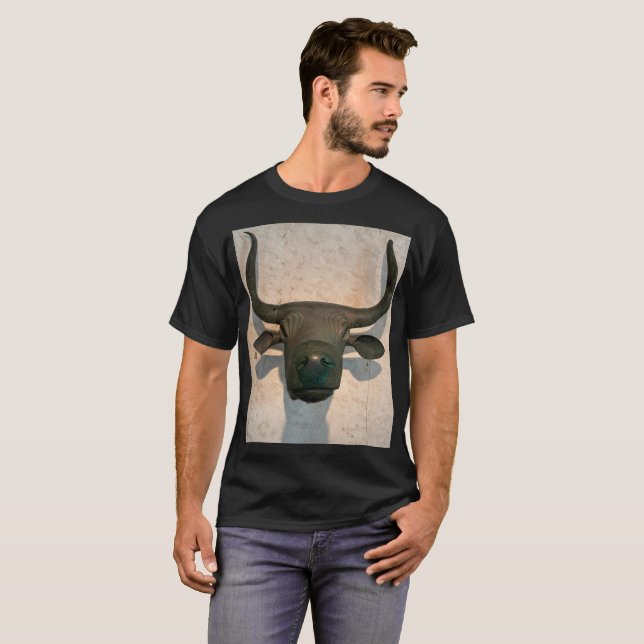 T-shirt Ancient Bull (Devant entier)