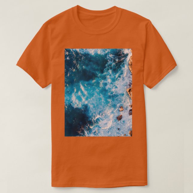 T-shirt Angle de drone des vagues qui s'écrasent Baignade (Design devant)