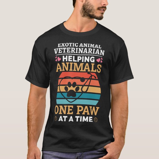 T-shirt Animaux exotiques Vétérinaire Aider les animaux un (Devant)