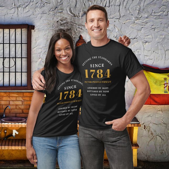 T-shirt Anniversaire Black Gold Chaque année (Black and gold personalized birthday t-shirts for any age. Easily edited text.)