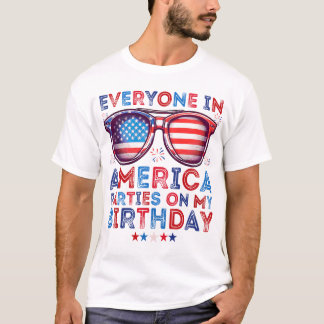 T-shirt Anniversaire du 4 juillet Drôle Né le quatre juill