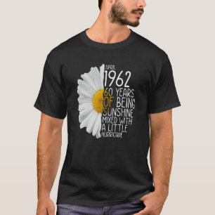 T-shirt Anniversaire Maman Femme Née En Avril 1962 60 Ans
