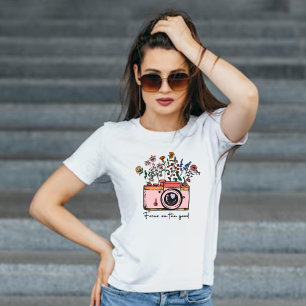 T-shirt Appareil Photo Vintage & Fleur Mettre l'Accent sur