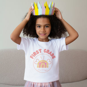 T-shirt Arc-en-ciel de première année classique — Ajouter