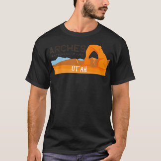 T-shirt Arches National Park Travel Utah Explorez Earth Ad