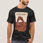 T-shirt Arches Parc National Delicate Arc Vintage<br><div class="desc">Arche la conception d'oeuvres vectorielles. Le parc se trouve au nord de Moab dans l'État de l'Utah. Bordé par le fleuve Colorado,  dans le sud-est,  il est connu comme le site de plus de 2 000 arcs naturels en grès.</div>