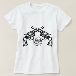 T-shirt armes à feu et roses