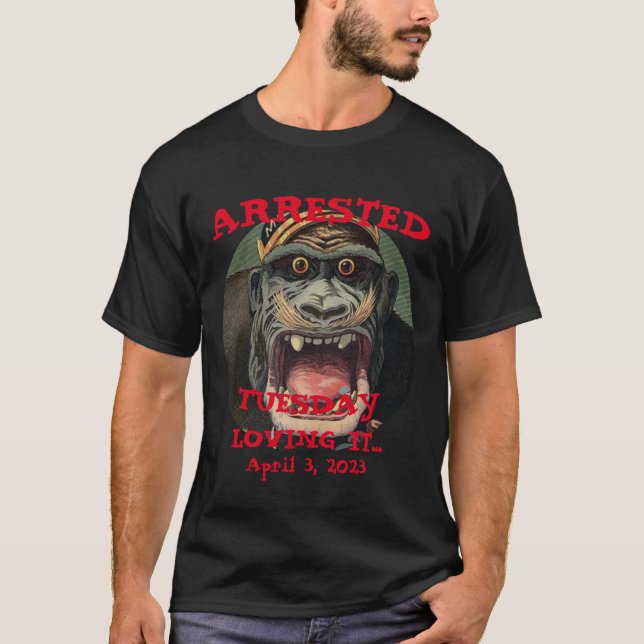 T-shirt Arrestation de Trump mardi 2023 (Devant)