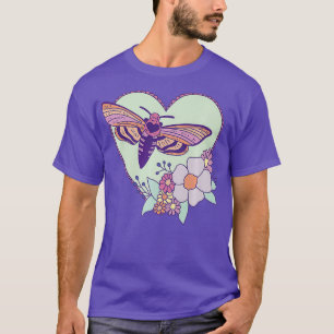 T-shirt Art mignon Moth - Insecte avec coeur et fleurs