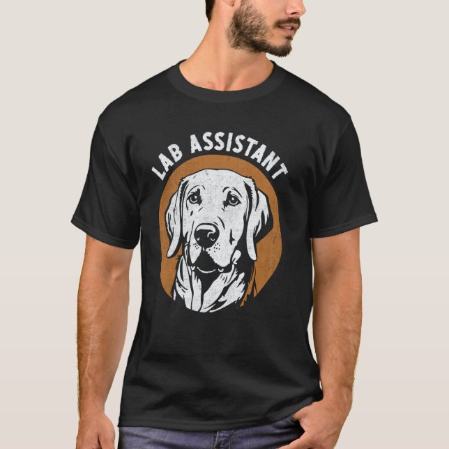 T-shirt Assistant de laboratoire Labrador Retriever drôle (Devant)