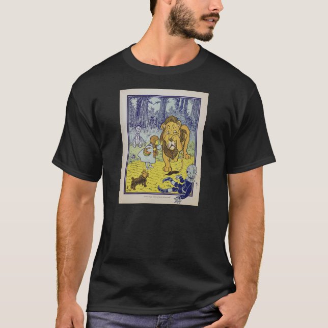 T-shirt Assistant Lion Cowardly de Oz Page de livre (Devant)