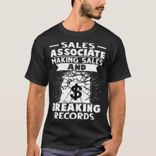 T-shirt Associé De Ventes Effectuant Des Enregistrements D