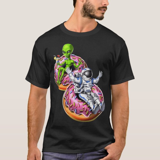 T-shirt Astronaute Alien à Cheval sur un Beignet (Devant)