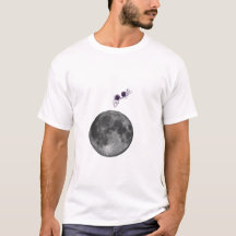 Astronaute atteignant le graphique de la lune T-Sh