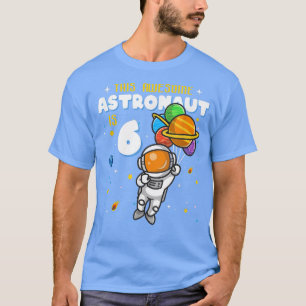 T-shirt astronaute avec planètes en main 6 ans Anniversair