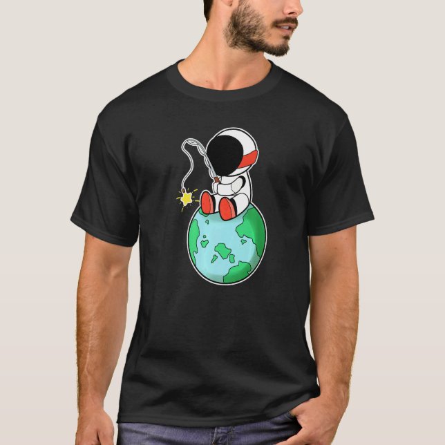 T-shirt Astronaute pêchant sur Terre (Devant)