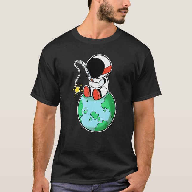 T-shirt Astronaute pêchant sur Terre (Devant)