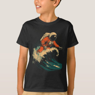 T-shirt Astronaute surfant sur une vague de l'océan cosmiq