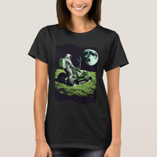 T-shirt Astronaute tondant la pelouse dans l'espace - œuvr