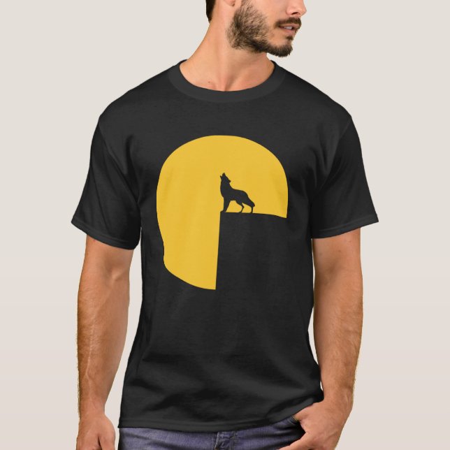 T-shirt Atmospheric Wolf Howling at the Full Moon (Devant)