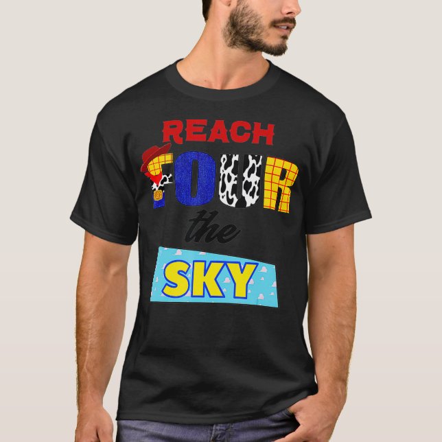 T-shirt Atteindre Quatre The Sky 4th Birthday Toy Lover Co (Devant)