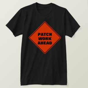 T-shirt Attention drôle panneau de route orange patchwork 