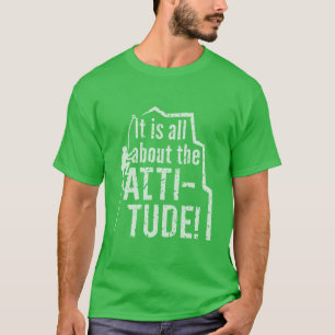 T-shirt Attitude ou Altitude Rock Climbing Grunge