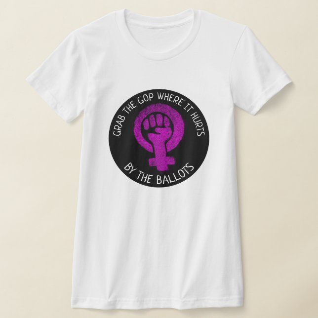 T-shirt "Attrapez le GOP là où il fait mal (Poser)