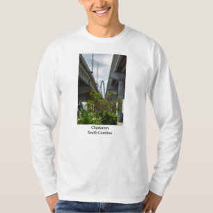 T-shirt Au-dessous d'Arthur Ravenel