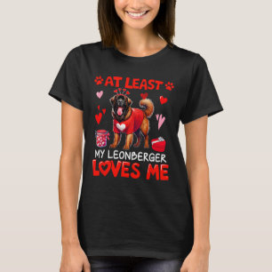 T-shirt Au moins mon Leonberger m'aimant la Saint-Valentin