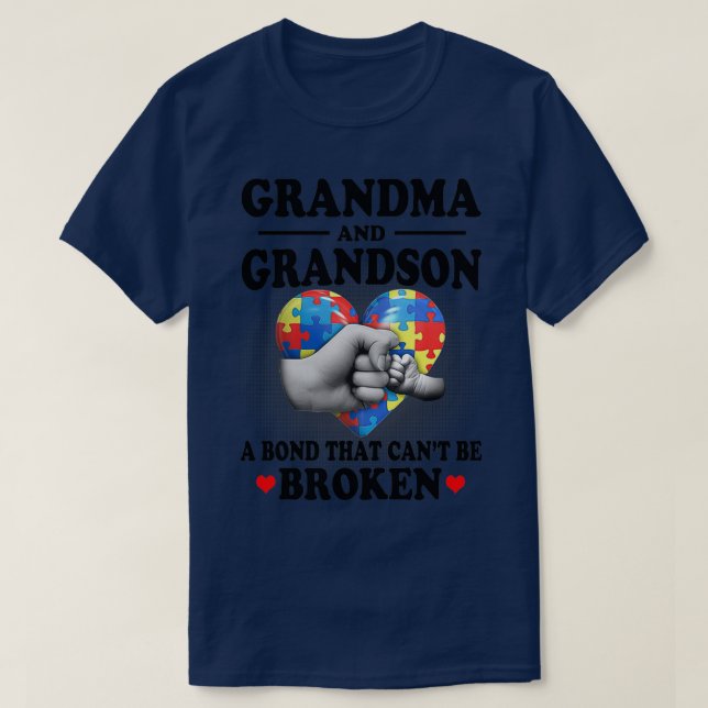 T-shirt Autism Grandma And Grandson A Bond That Cant Be Br (Design devant)