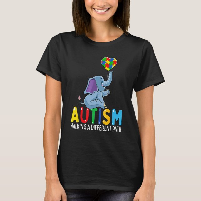 T-shirt Autisme Eléphant Marcher Un Chemin Différent Pour  (Devant)