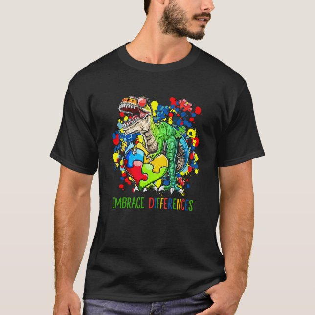 T-shirt Autisme Embrasser les Différences Dinosaure T-Rex  (Devant)