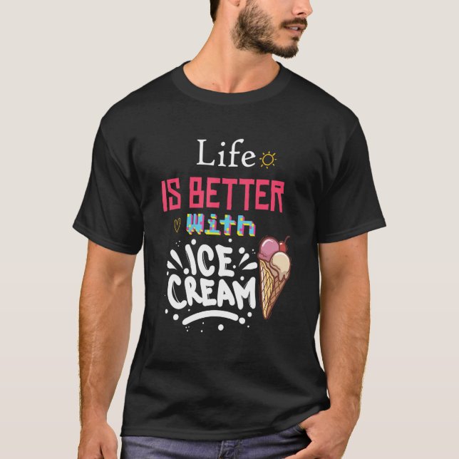 T-shirt Avec des arroses de crème glacée sucrée (Devant)