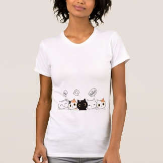 T-shirt avec des chats de dessin animé mignons dis