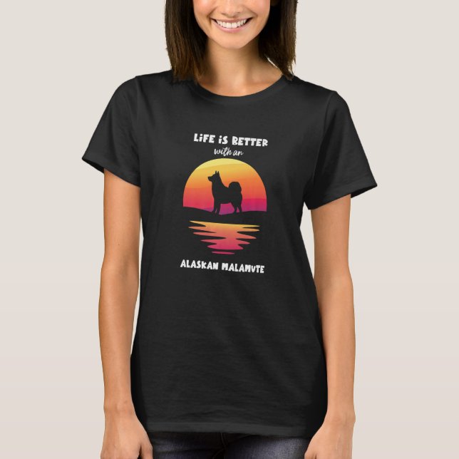 T-shirt avec un malamute en Alaska (Devant)