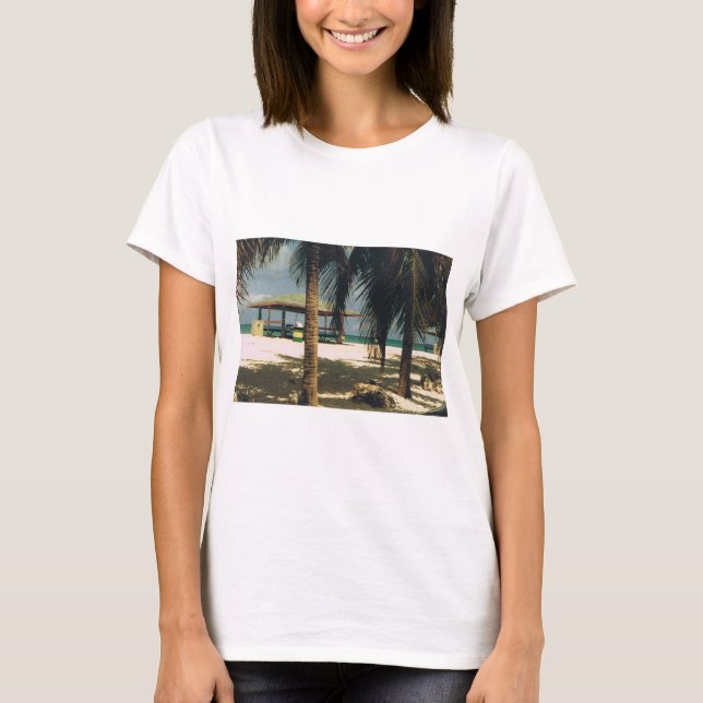 T-shirt avec une scène insulaire (Devant)